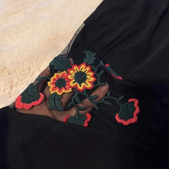 FOR LOVE & LEMONS🌹Boho Romper w/ Mesh Panels & Floral Embroidery ~ NWOT - Picture 9 of 12